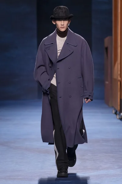Look 34